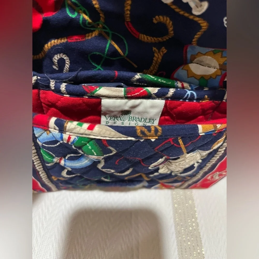 Vera Bradley good precondition